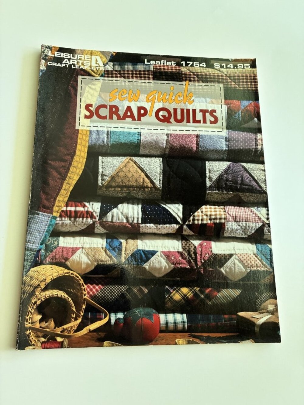 Leisure Arts Sew Quick Scrap Quilts Leaflet 1754 Quilt Pattern Book